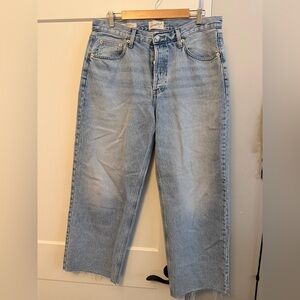 Universal Thread Light Wash Straight Leg Jeans